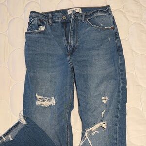 Stright leg ultra high rise jeans